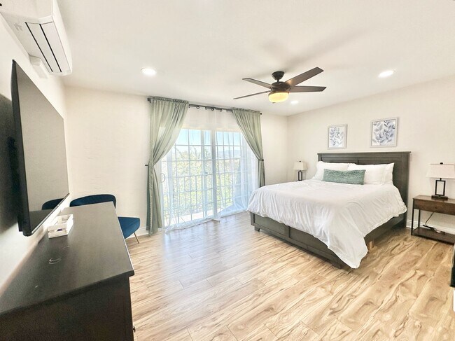 Building Photo - Breathtaking Custom Country Two-Story Home, Fully Remodeled & Beautifully Appointed on Private 20...