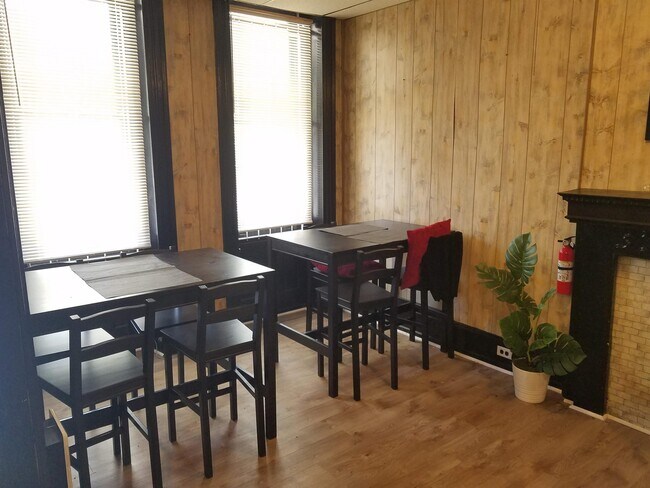 Building Photo - 1225 W Allegheny Ave