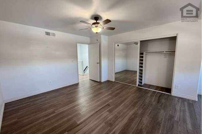 Building Photo - 2Bed/1.5Bath Condo at Cactus Rd/19th Ave! Ready for Immediate Move-In! – POOL VIEW!