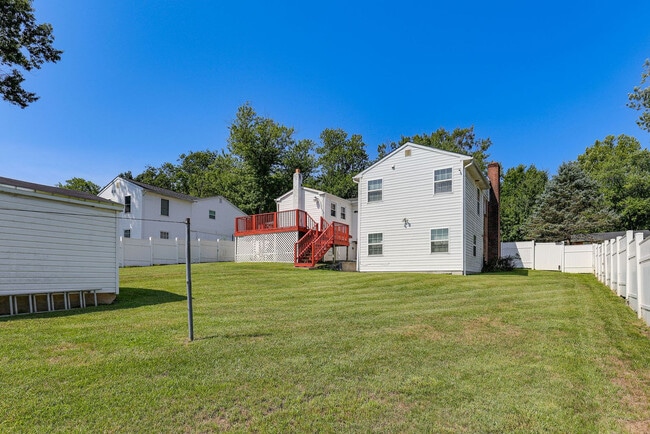 Building Photo - 3912 Bishopmill Dr