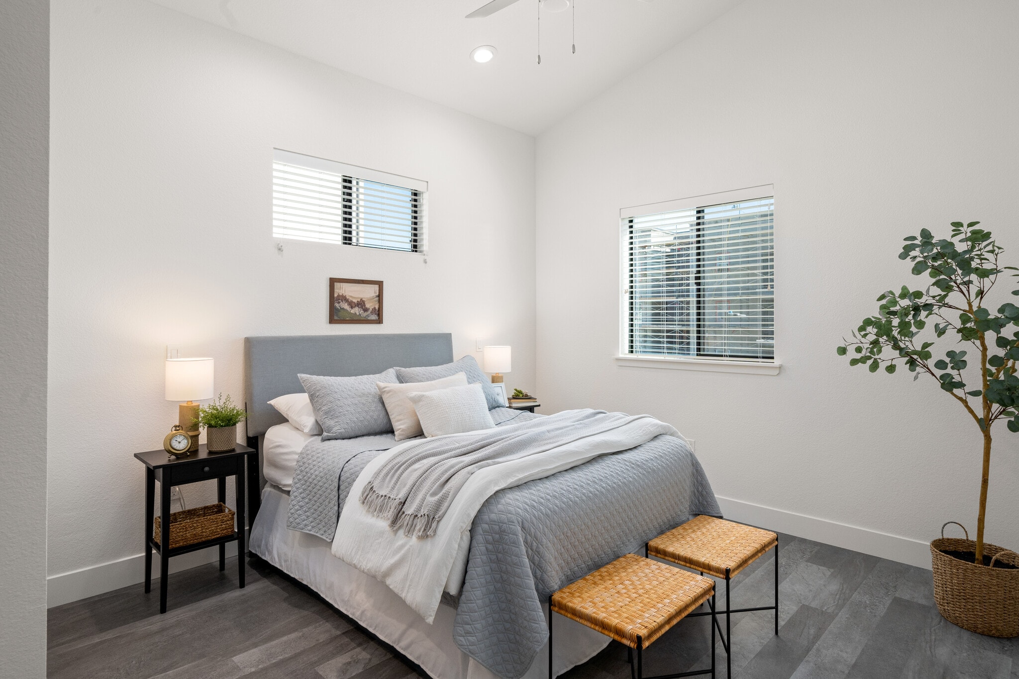 Building Photo - 1889 Notre Dame Blvd