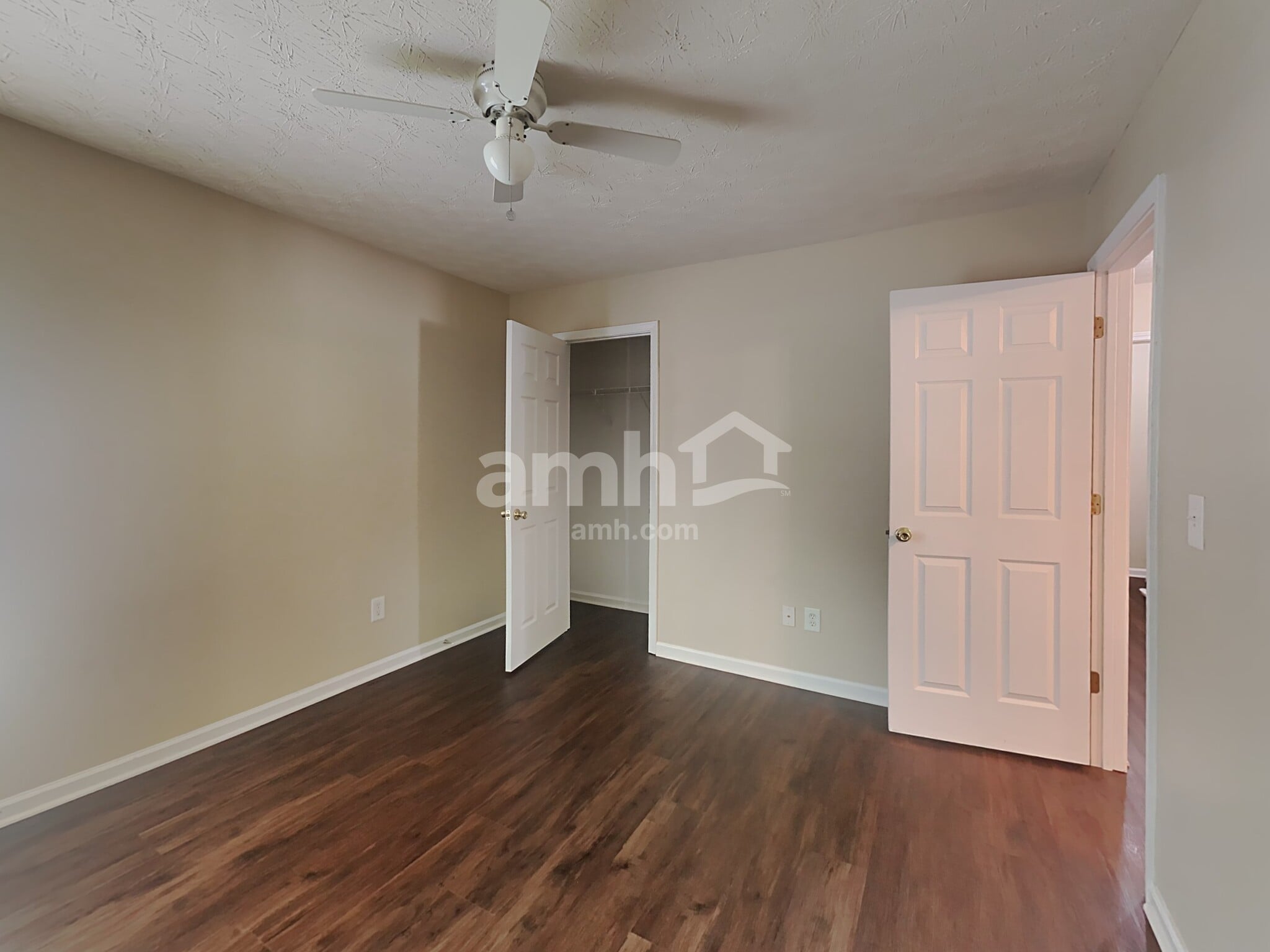 Building Photo - 311 Barberry Pl