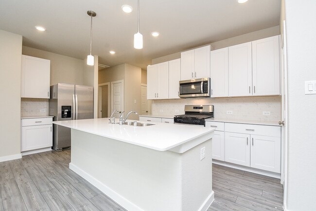 Building Photo - 2022 W Darlington Oak Ct