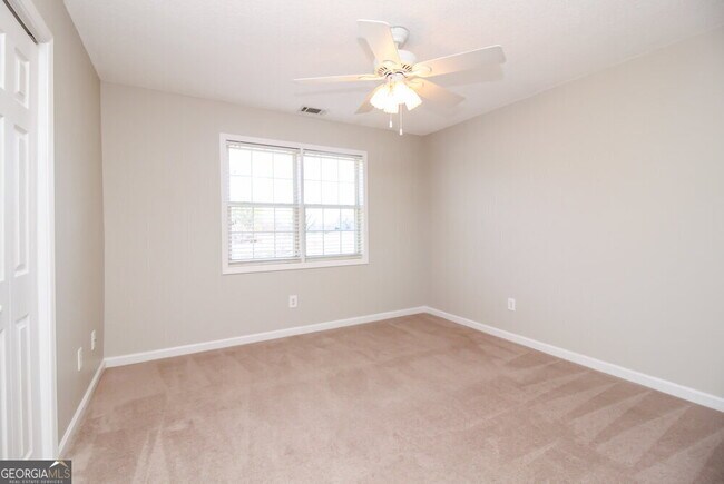 Building Photo - 301 Saddlewood Dr