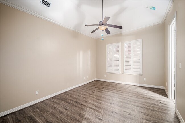 Building Photo - 4222 Stonebrook Ln