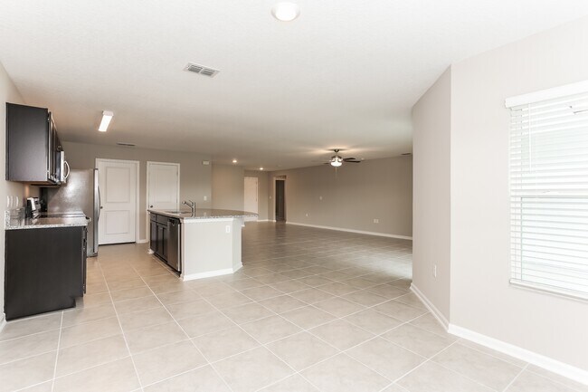 Building Photo - 9143 Udell Ln