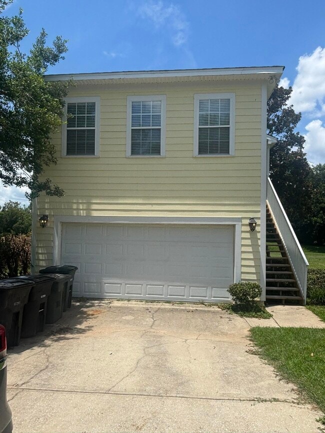 Primary Photo - 3722 Longfellow Rd