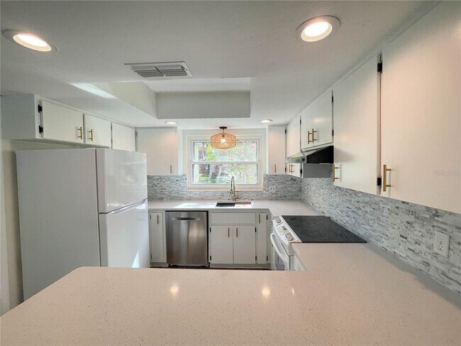 Building Photo - 2547 Wood Oak Dr
