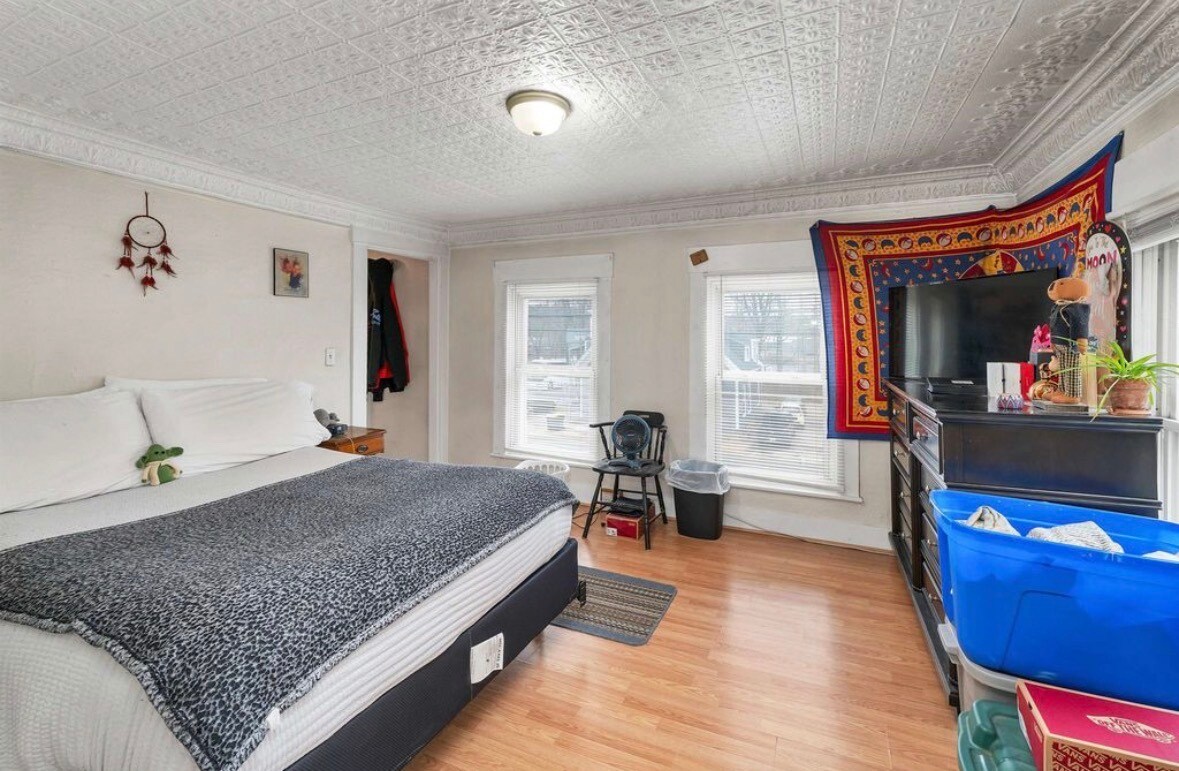 Building Photo - 106 Messer St