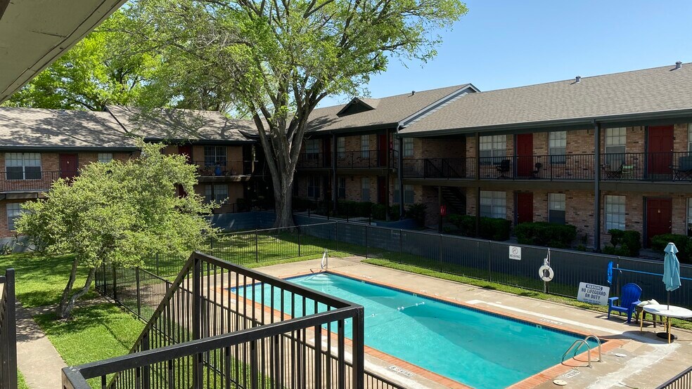 Claridge Apartments 2001 19th St Huntsville TX 77340 Apartment Finder