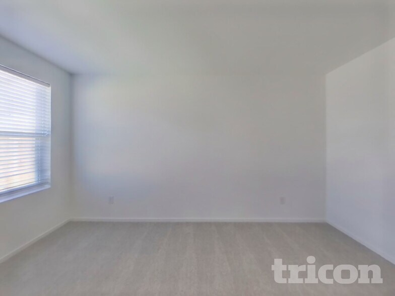 Building Photo - 3009 fantasy Terrace Dr