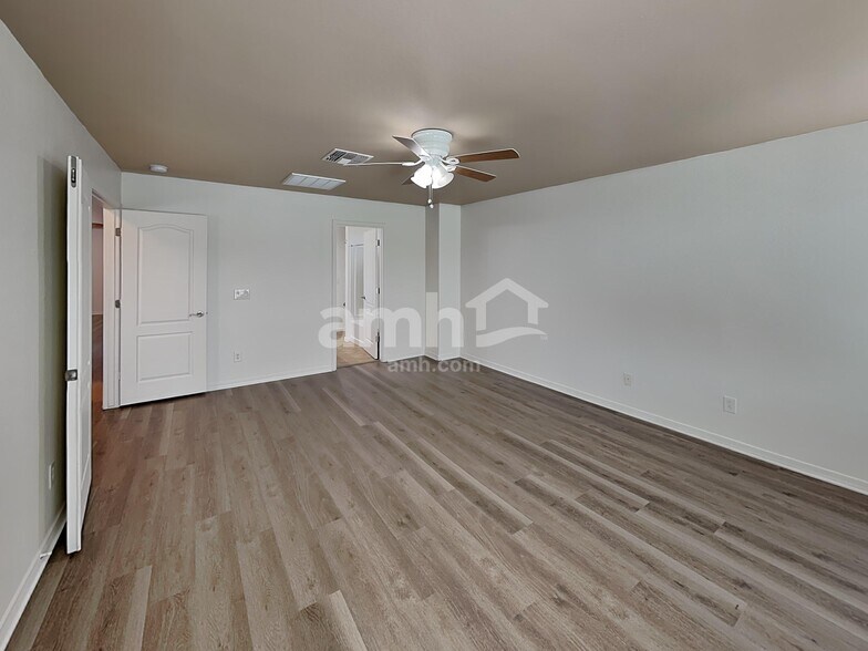 Building Photo - 20784 W Hamilton St
