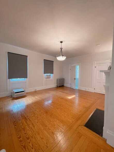 Living Room - 69 Arnold St