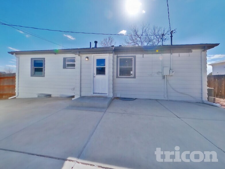 Building Photo - 2291 E 90th Ave