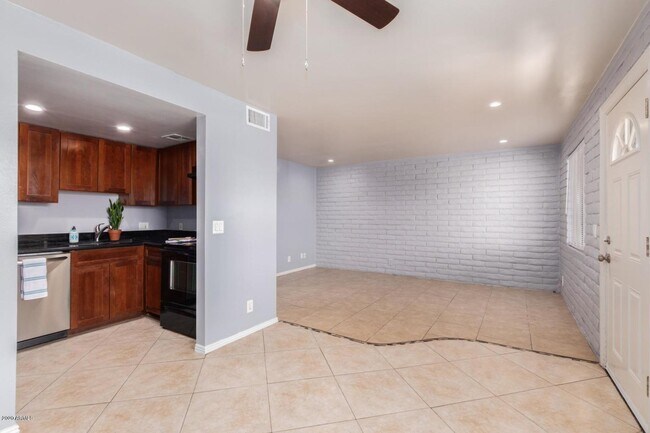 Building Photo - 1234 N 36th St