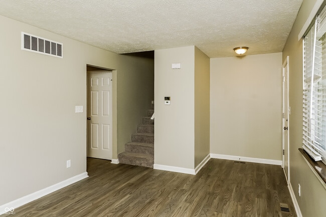 Building Photo - 6815 Turnberry Way