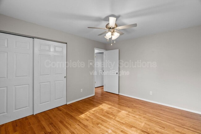 Building Photo - 12464 Glengate Dr