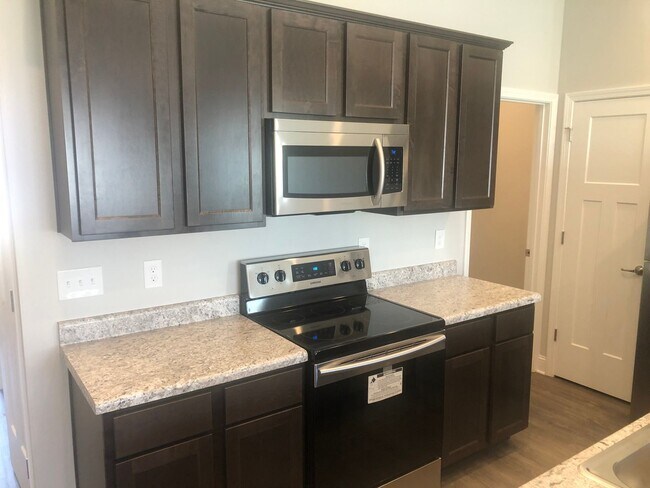 Building Photo - Newer construction 2 Bedroom 2 Bath home ready for you in Powell!