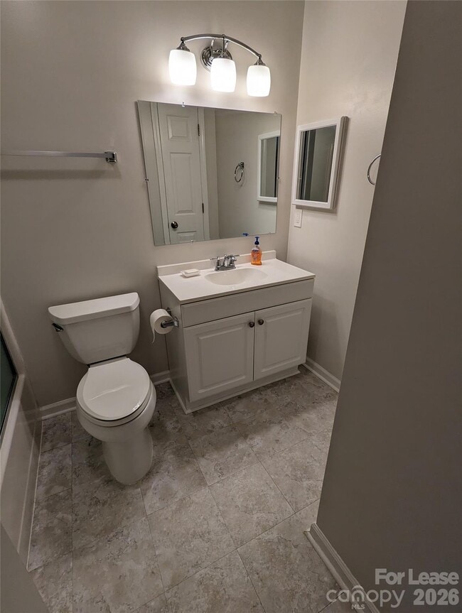 Building Photo - 72 Windwood Dr