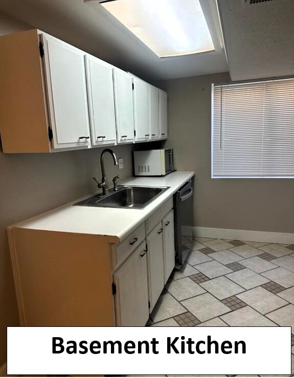 Building Photo - 1756 E West Pinion Cir