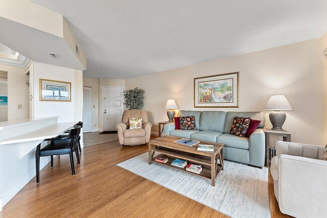 Building Photo - 1605 S US Hwy 1