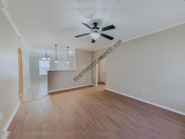 Building Photo - 116 Meadow Dr