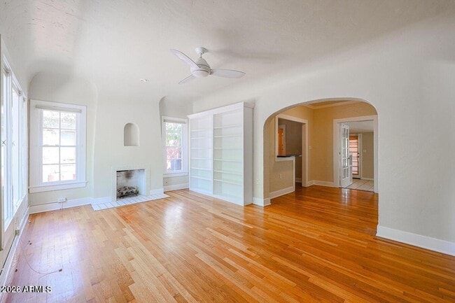 Building Photo - 57 W Lewis Ave