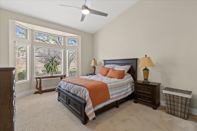 Building Photo - Beautifully Updated 2bd Sun City Summerlin Home with Resort-Style Amenities