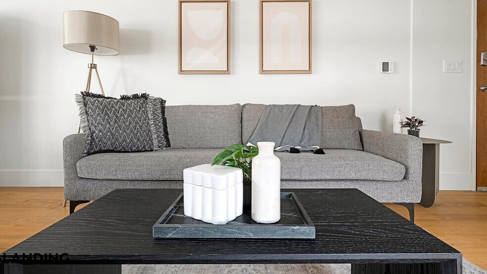 Building Photo - 135 Adams St