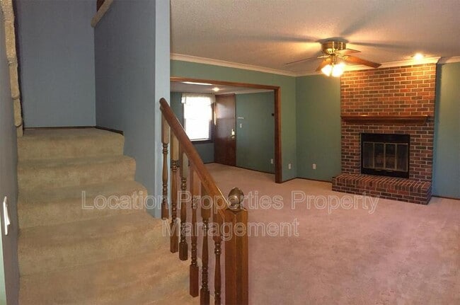 Building Photo - 3824 Stockade Ct