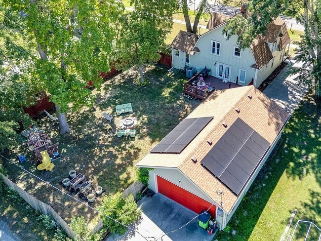 Building Photo - 1512 College St