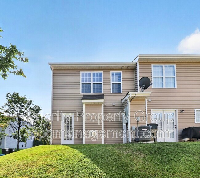 Building Photo - 3204 Barons Court Rd