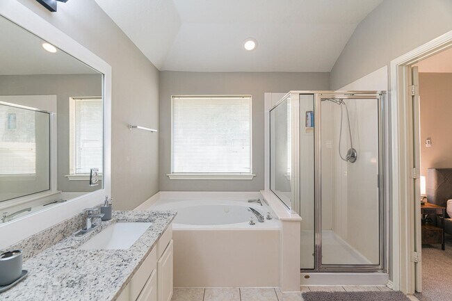 Building Photo - 46 S Wynnoak Cir