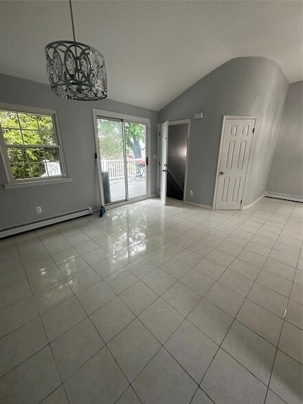 Building Photo - 158 Farmers Ave