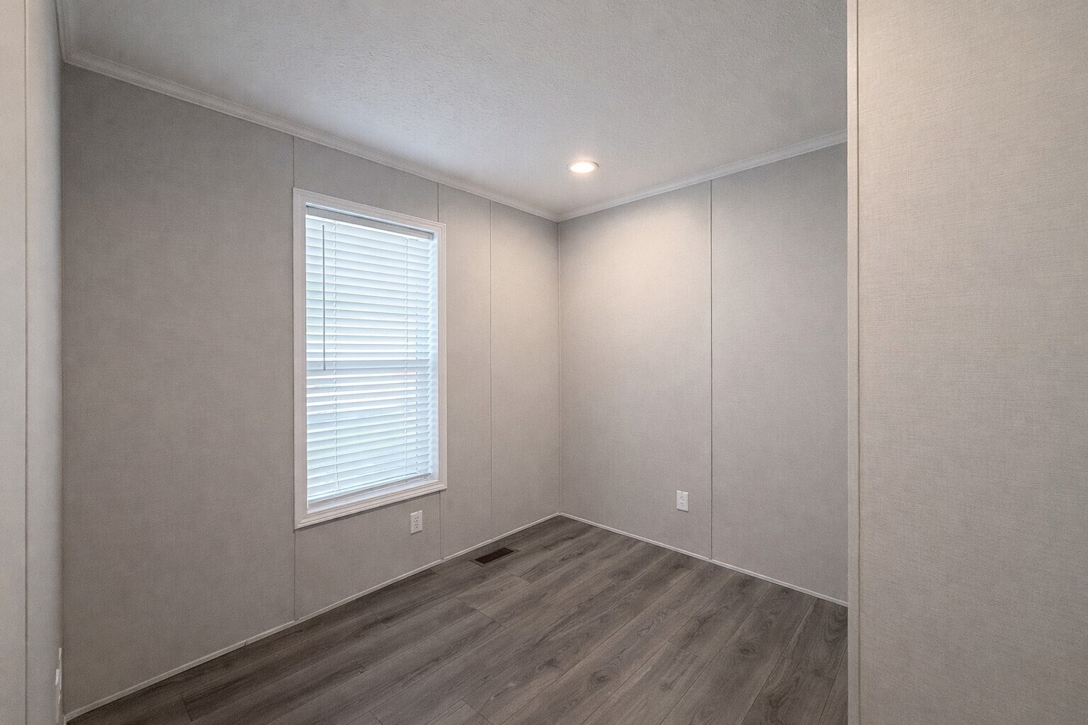 Building Photo - 29638 Danbury Ct