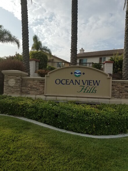 Building Photo - 521 Island Breeze Ln