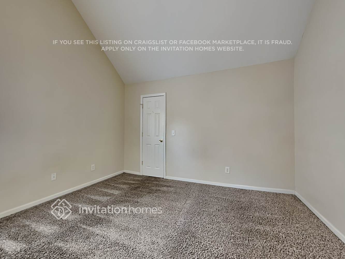 Building Photo - 8422 Oak Dr