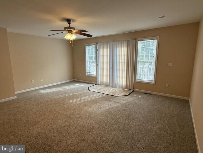 Building Photo - 202 Bell Tower Ct