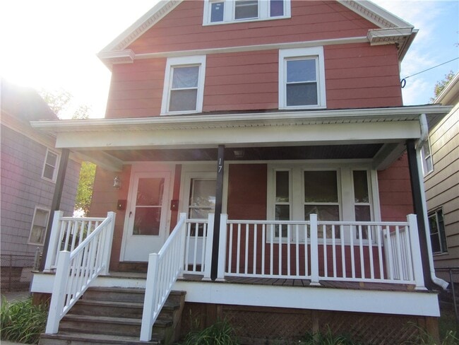 Primary Photo - 17 Myrtle St