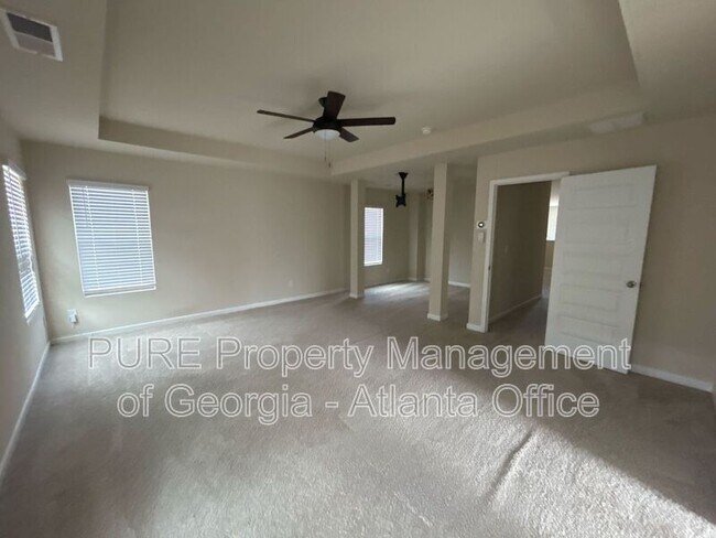 Building Photo - 156 Sunland Blvd