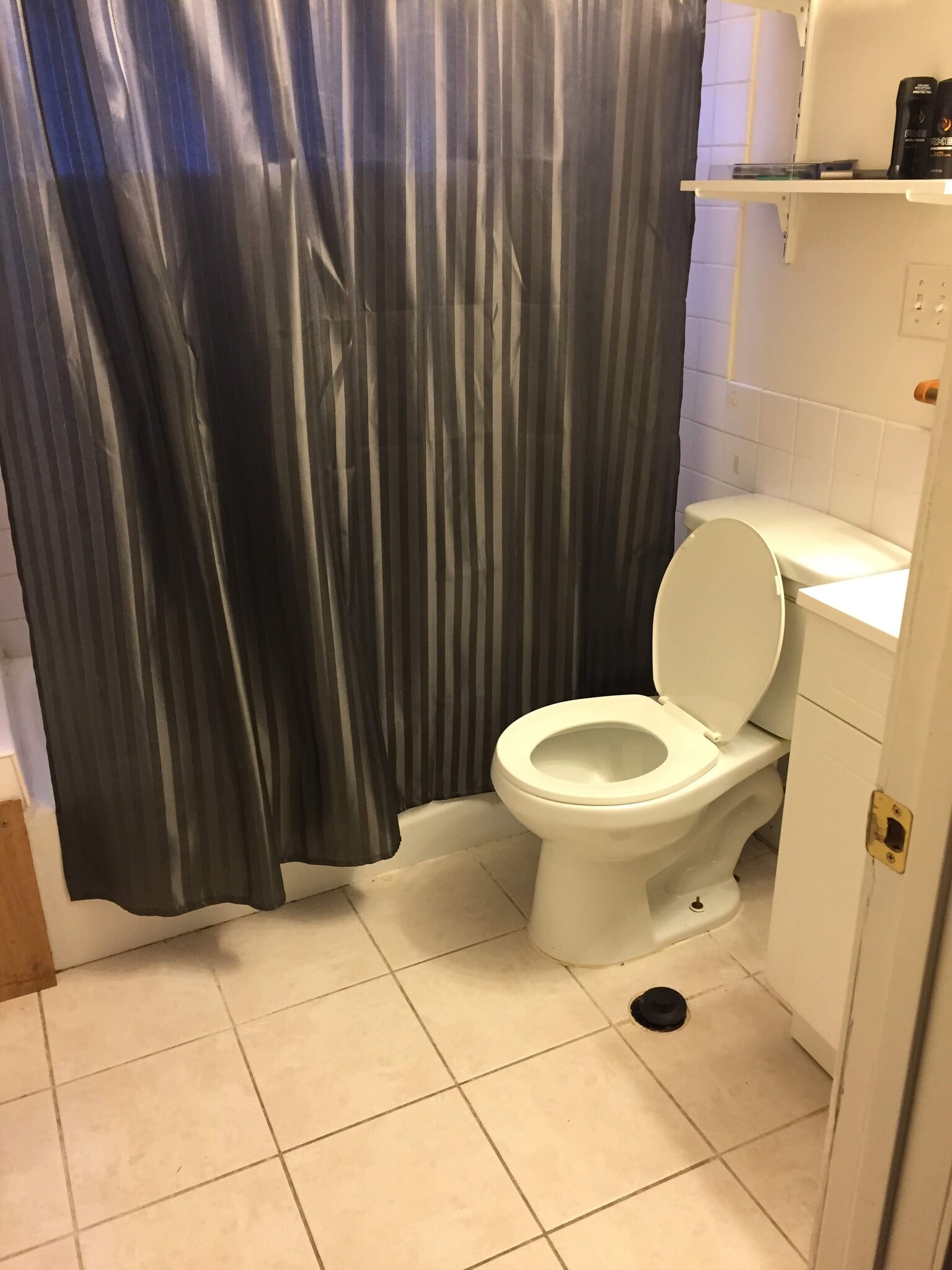 bathroom - 12312 NE 134th St