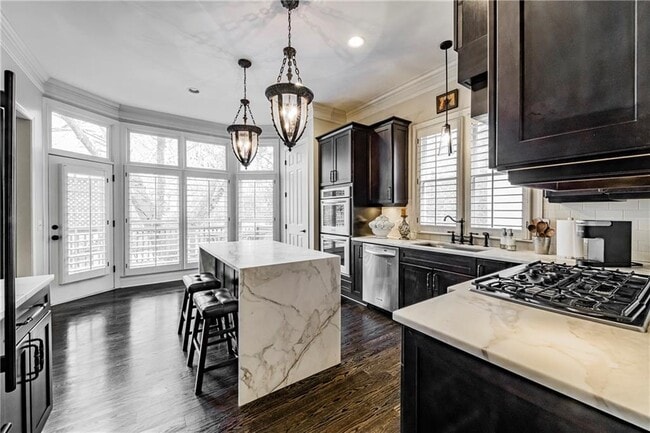 Building Photo - 1122 Ashton Bluff Dr NE