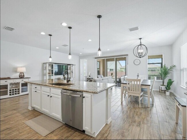 Building Photo - 5552 NW 40th Loop