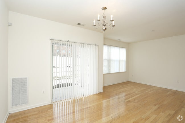 Interior Photo - Camelot at Federal Hill