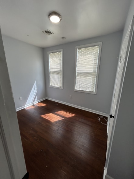 Building Photo - 109 Richelieu Terrace
