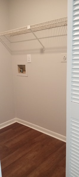 Building Photo - 2019 McMullen Ave