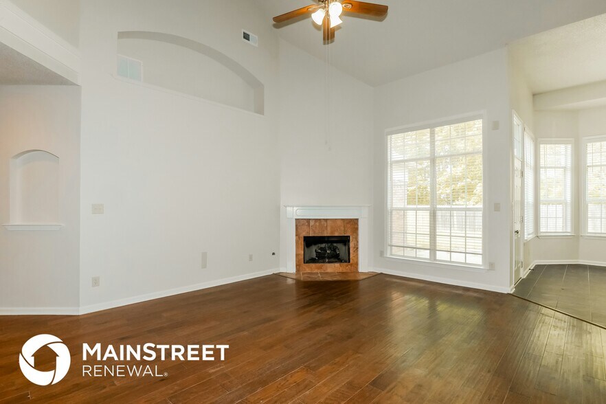 Building Photo - 9260 Acadia Pl