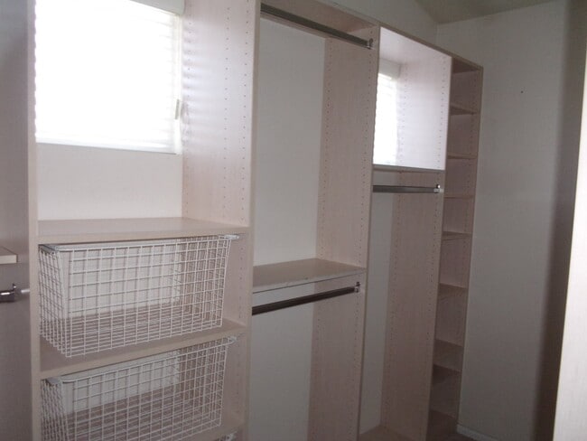 Building Photo - Highlands Ranch 2-Story (22AS)