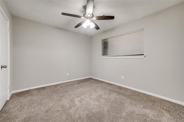Building Photo - 631 Mosswood Dr
