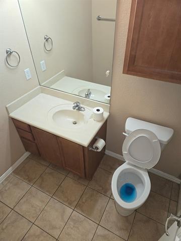 Building Photo - 1629 Summerhill Ct